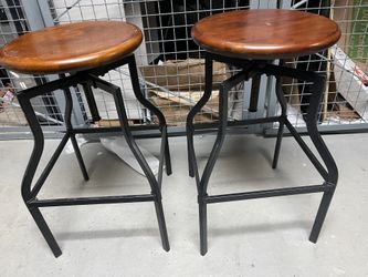 Adjustable Stools 