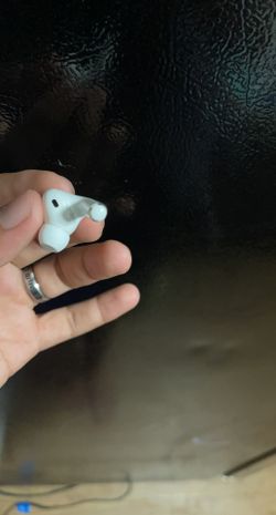 Right Piece AirPod Pro 