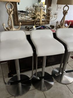 Set Of 3 White Adjustable Swivel Bar Stools