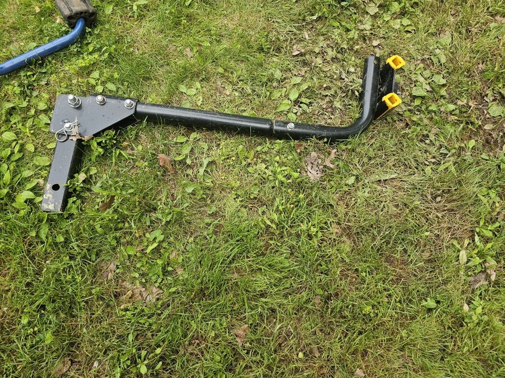 Hitch type 2 bike carrier Excellent Condition