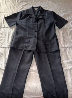 Outfit with pant and blouse