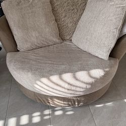 Swivel circle couch