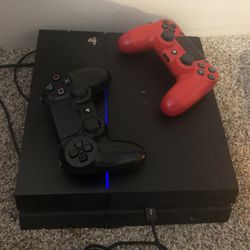 Ps4 With 2 Controllers And Games 