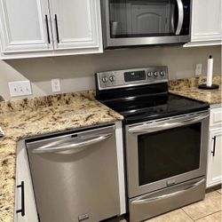4 Pc Stainless Steel Appliances 