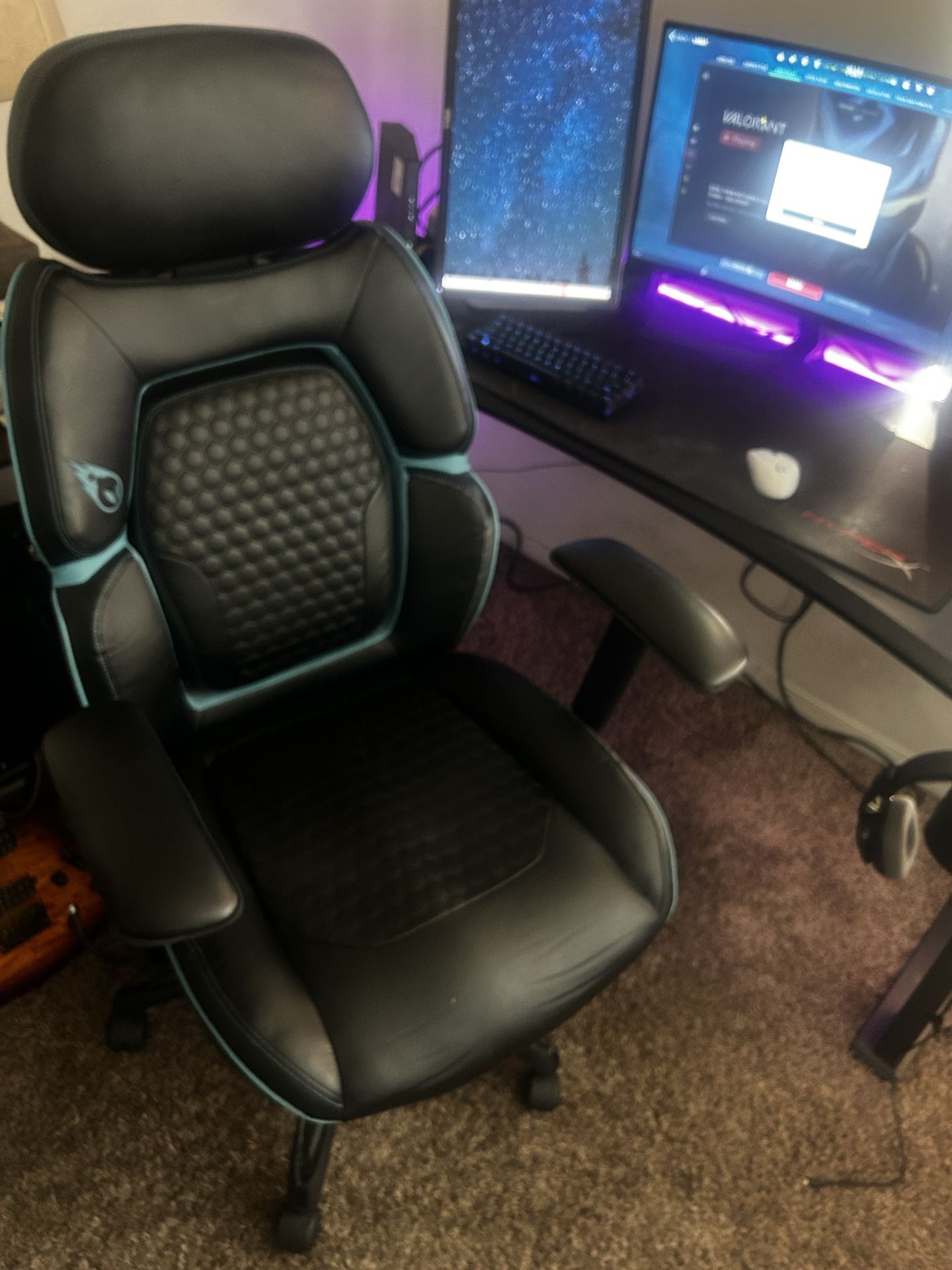 Gaming chair