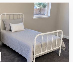 Twin size bed frame
