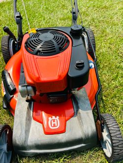 Husqvarna AWD Self Propelled lawn mower Everything works very well I can deliver