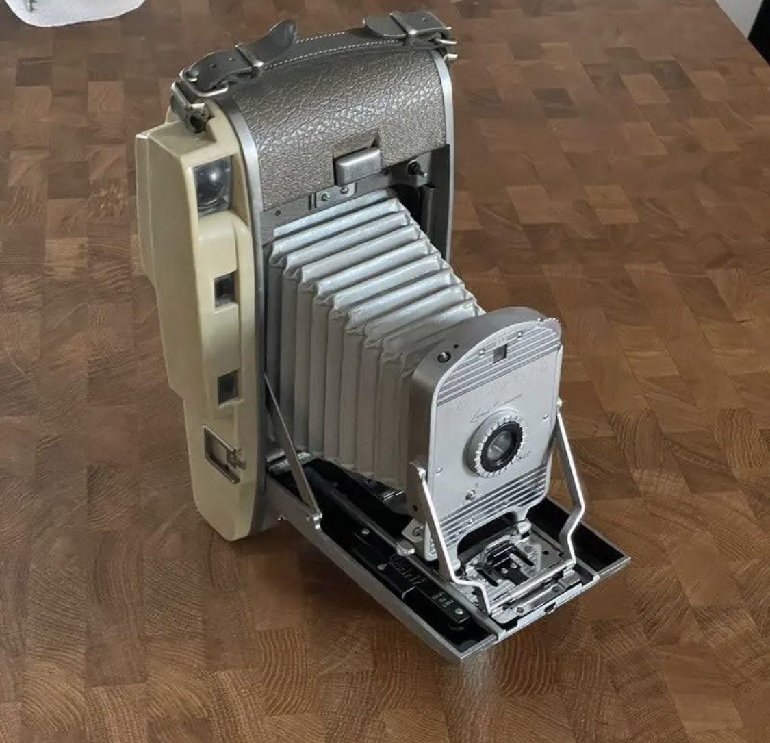 Polaroid 800 Land Camera 1957
