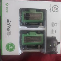 Play & Charge Battery Packs