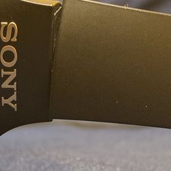 Sony WH-1000XM4 Noise Cancelling Headphones – Great Condition