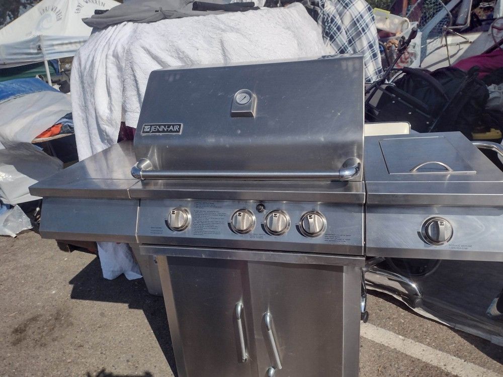 JennAir Grill for Sale in San Diego, CA OfferUp