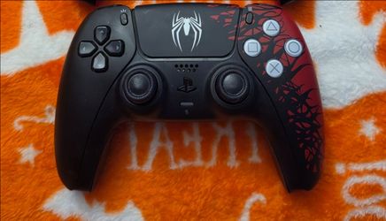 PS5 DualSense Spider-Man 2 Limited Edition Controller