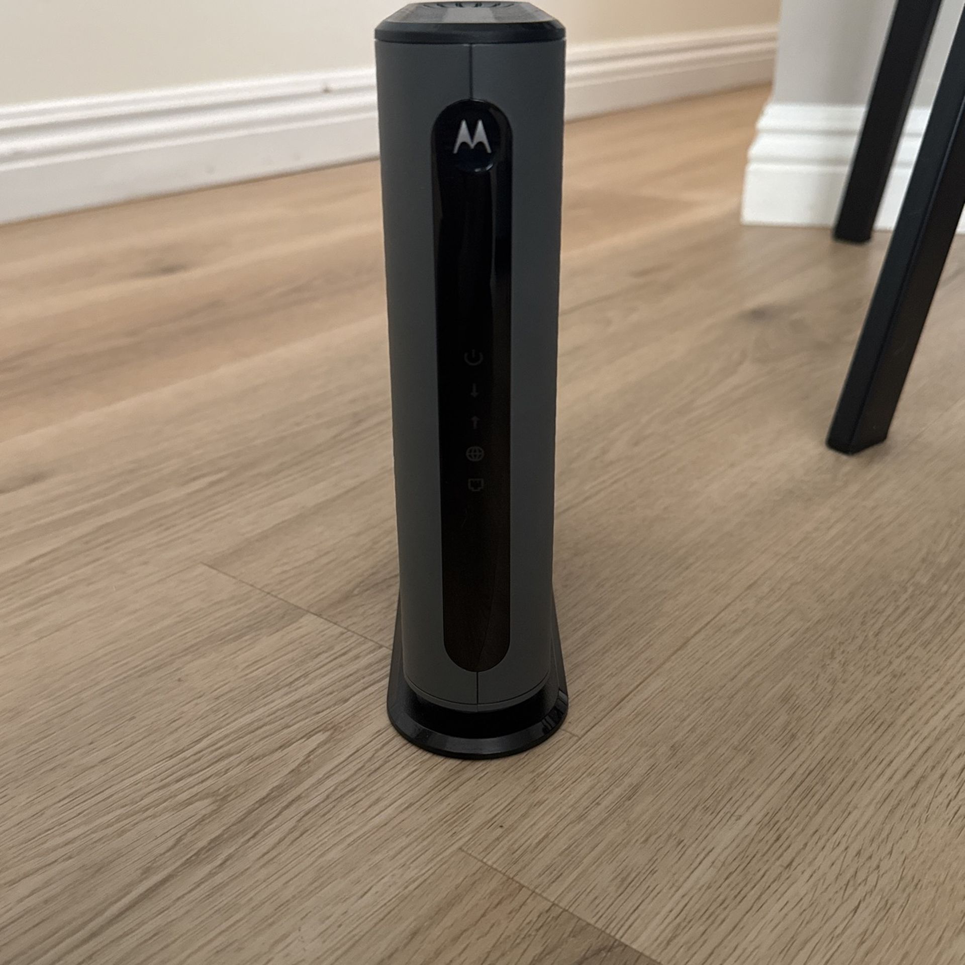 Motorola MB7621 Modem