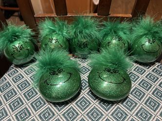 Grinch Christmas Ornaments/ Grinch Cam