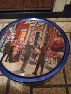 Eight Decortive Christmas Tins For One Low Price 