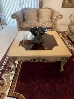Traditional Ornate Coffee Table and End Table Set