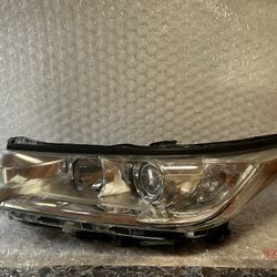 2017 - 2019 Toyota Highlander Headlight