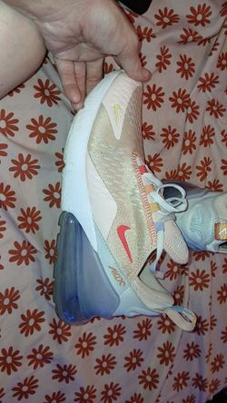 Nike Air Max 270
