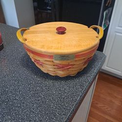 Longaberger Christmas Collection 1999 Edition  Popcorn Basket