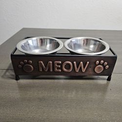 Elevated Pet Food And Water Bowls