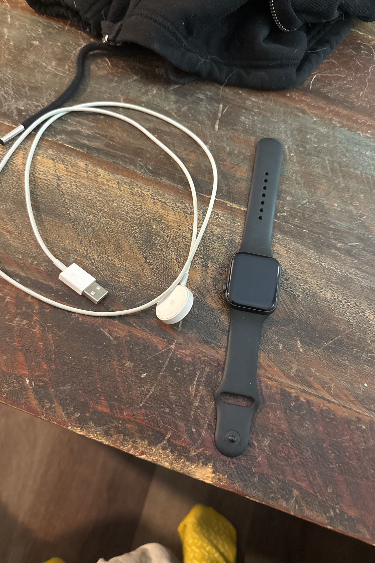Apple Watch SE 