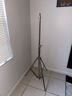 Studio Light Stand (Metal)
