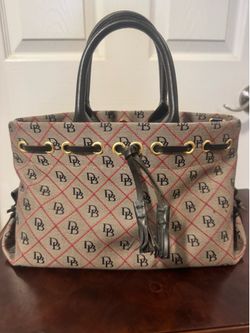 Dooney & Bourke Purse