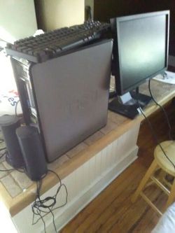 Dell HP desk top computer