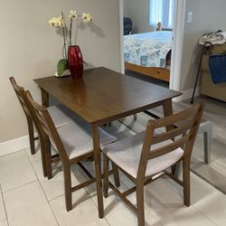 Dinning Tabke