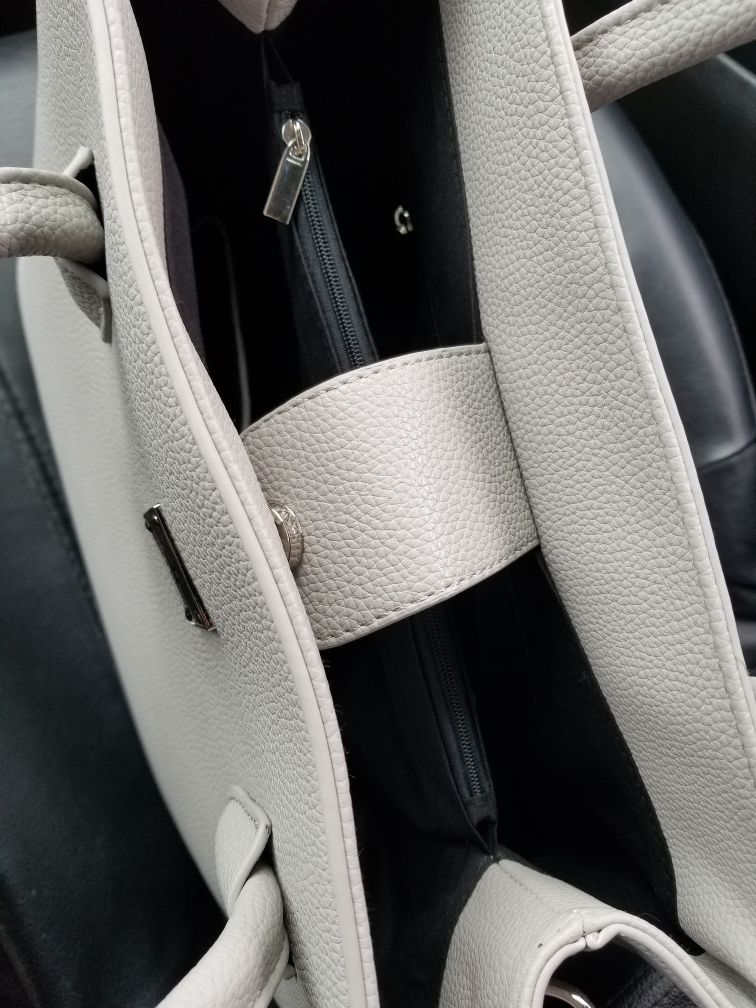 Brand New Jessica Moore Textured black tote bag with matching wallet plus  dustbags for Sale in Sacramento, CA - OfferUp