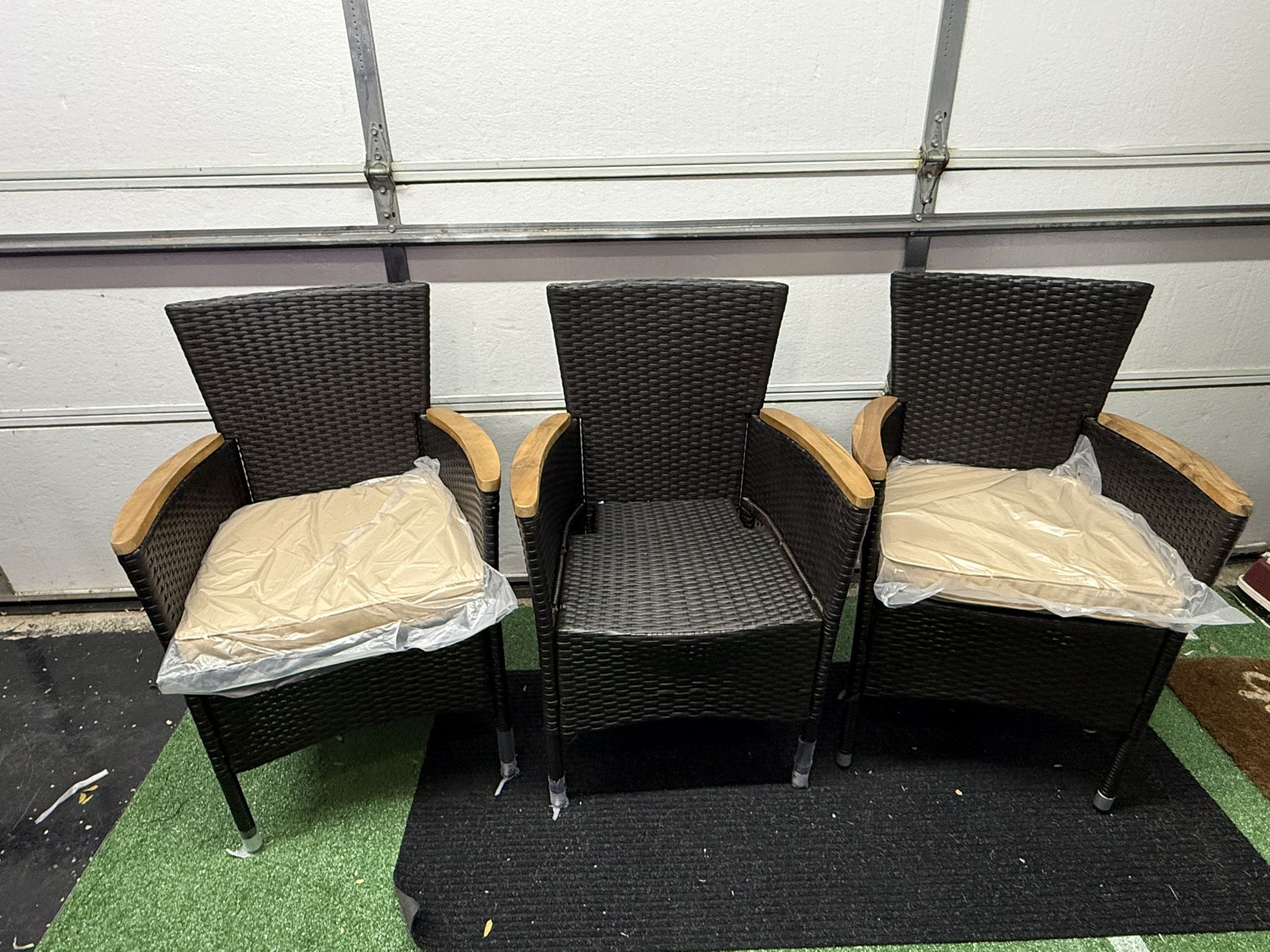 Outdoor Patio Wicker Chairs Dining Set