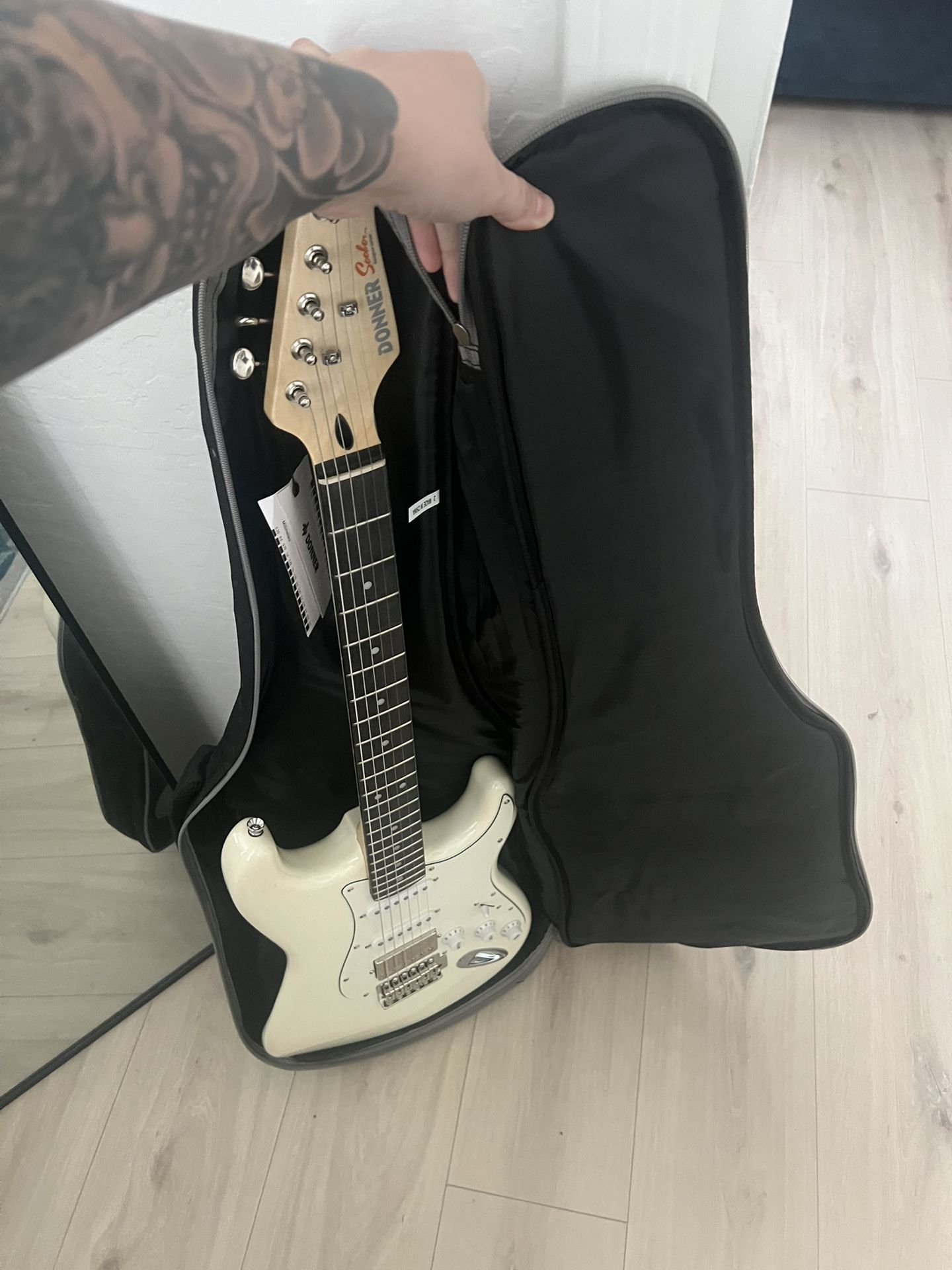 Donner Sookor electric Guitar