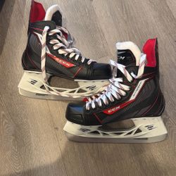 Ccm jetspeed youth Ice skates Size 5