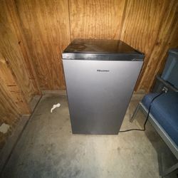 Hisense Compact Upright Freezer