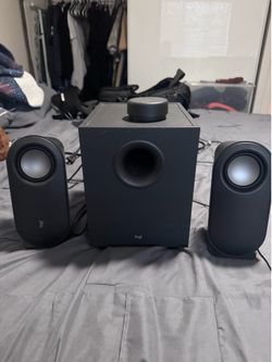 Logitech 2.1 Speaker System with Subwoofe