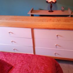 Bedroom Dressers Is Great Contemporary Blonde Wood Finish, 6 Drawers  U Pickup And Cash Only. Solid Strong Durable.Make Me An Offer.