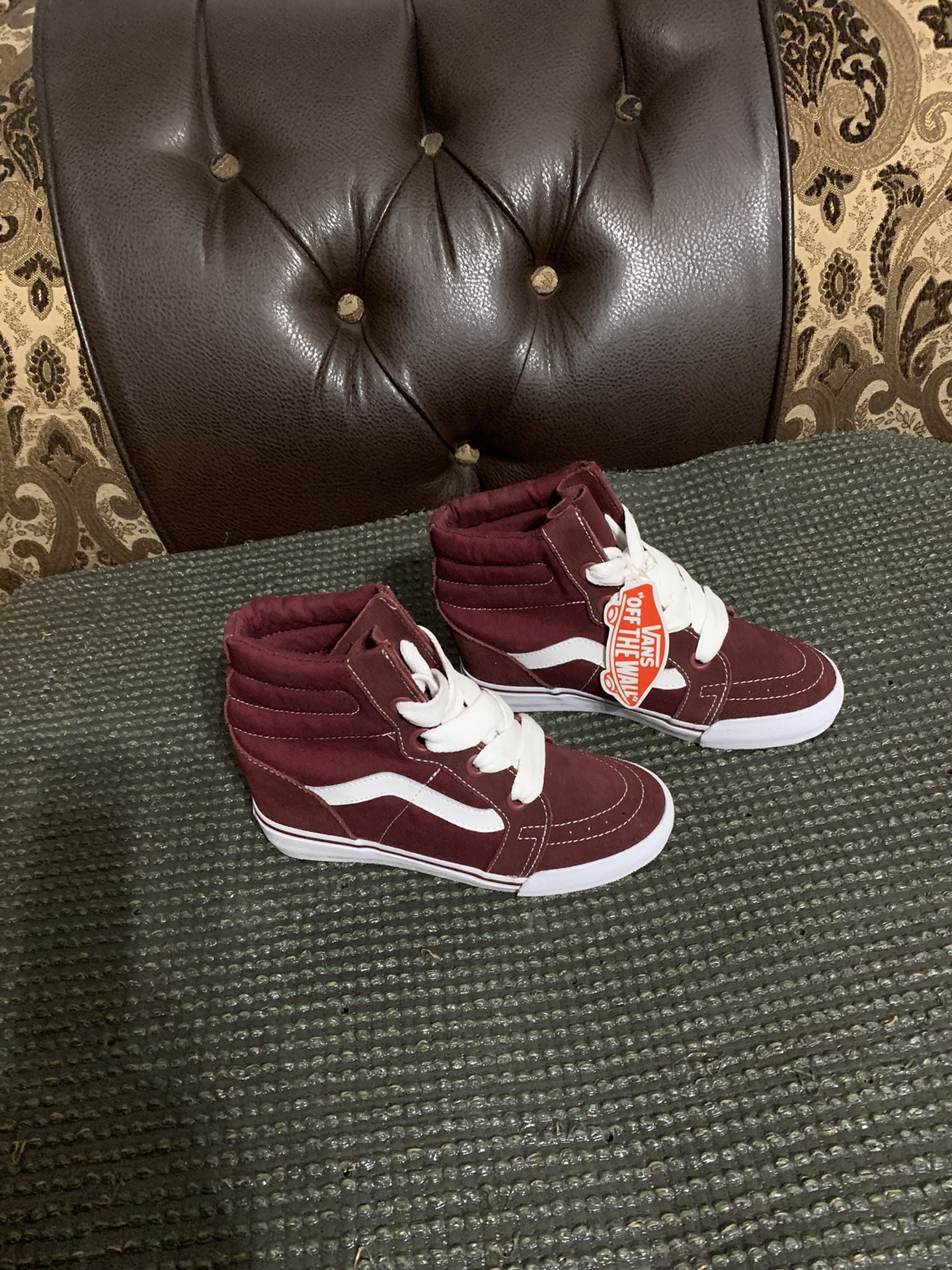 Vans SK8 hi platform size 6.0 women Brand New without Original box