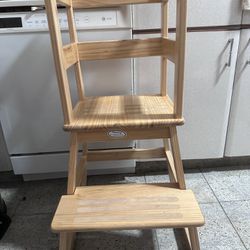 Standing/Learning tower toddler