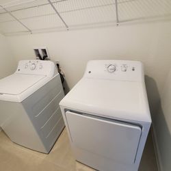 New GE Washer/Gas Dryer Set