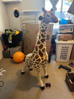 Giant Giraffe