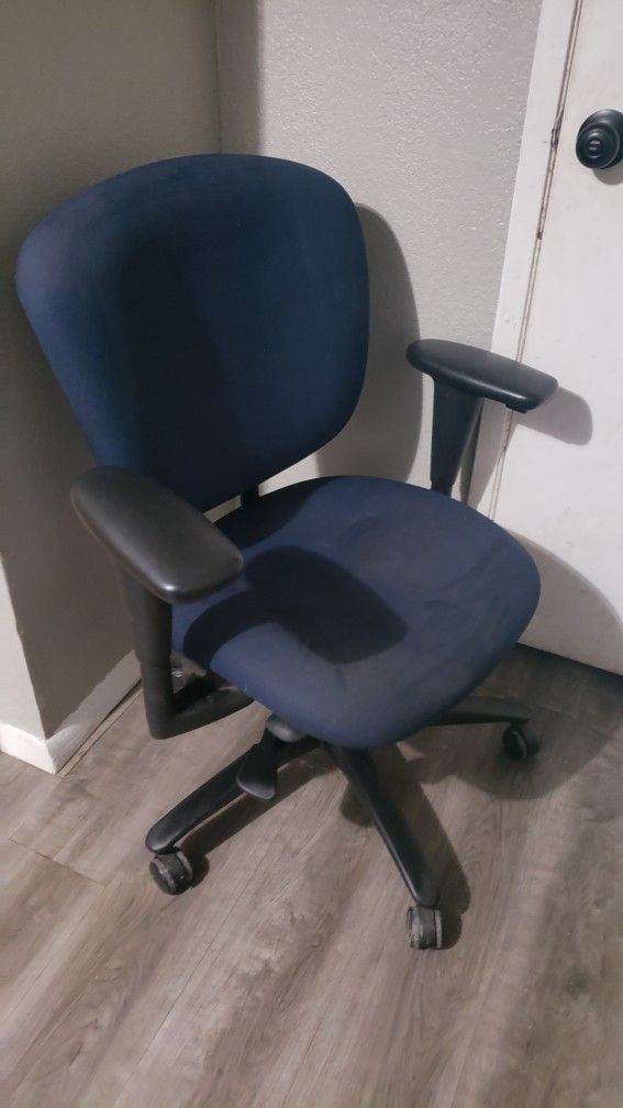 Haworth Improv H.E Desk Chair