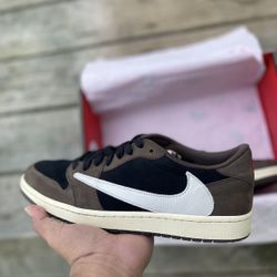 Travis Scott Mocha X Jordan 1 Retro Low OG SP