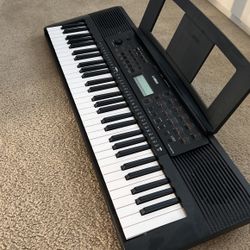 Yamaha Keyboard PSR-E273