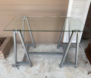 Entrance Table