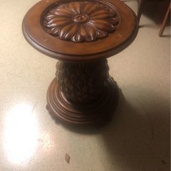 Tommy Bahama Table Base w/ 54” Round Tempered Glass Top