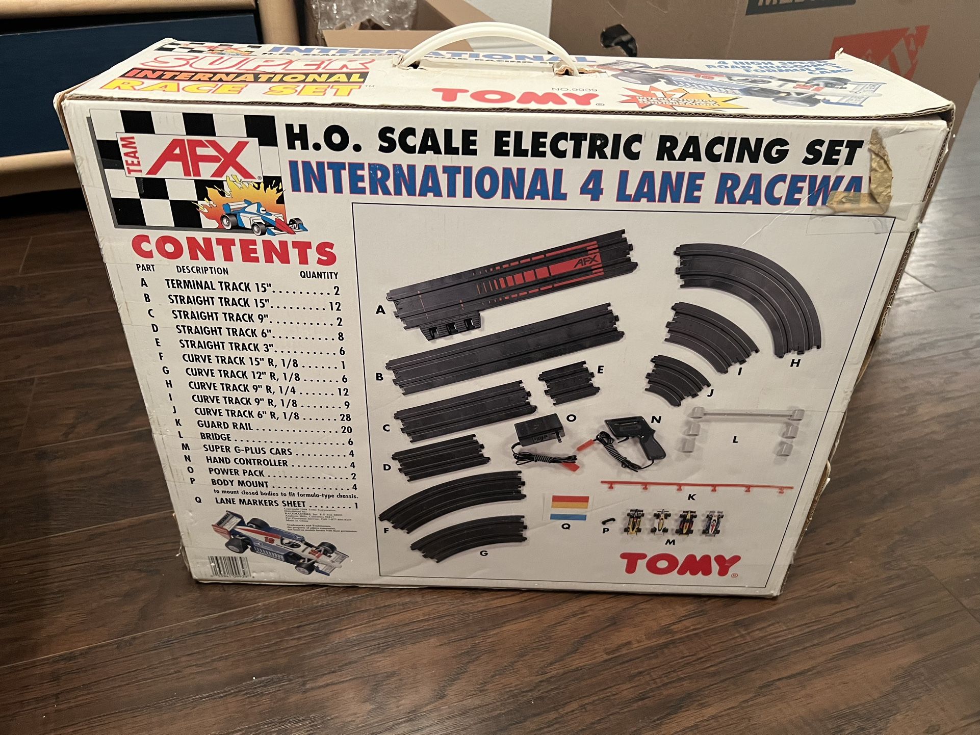 VINTAGE SLOT CARS TOMY TEAM AFX SUPER INTL. RACE SET HO SCALE ROAD RACING
