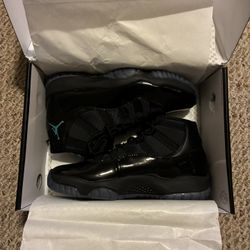 Jordan 11s 150$ Size 10.5