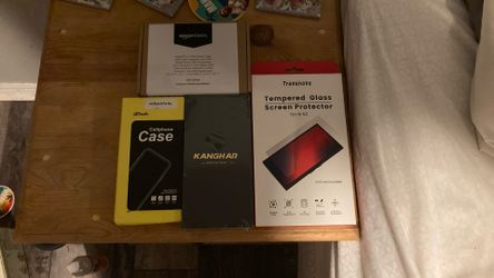 📦 Phone Accessories & Display Cable Bundle – iPhone 14 Pro Max Case, Screen Protector, HDMI Cable (Amazon Basics)– $25 OBO New