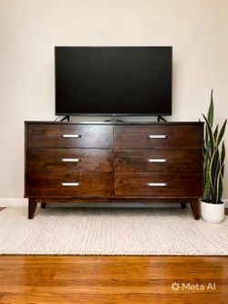 MCM style dresser or TV stand