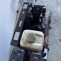  Gas air compressor in good condition